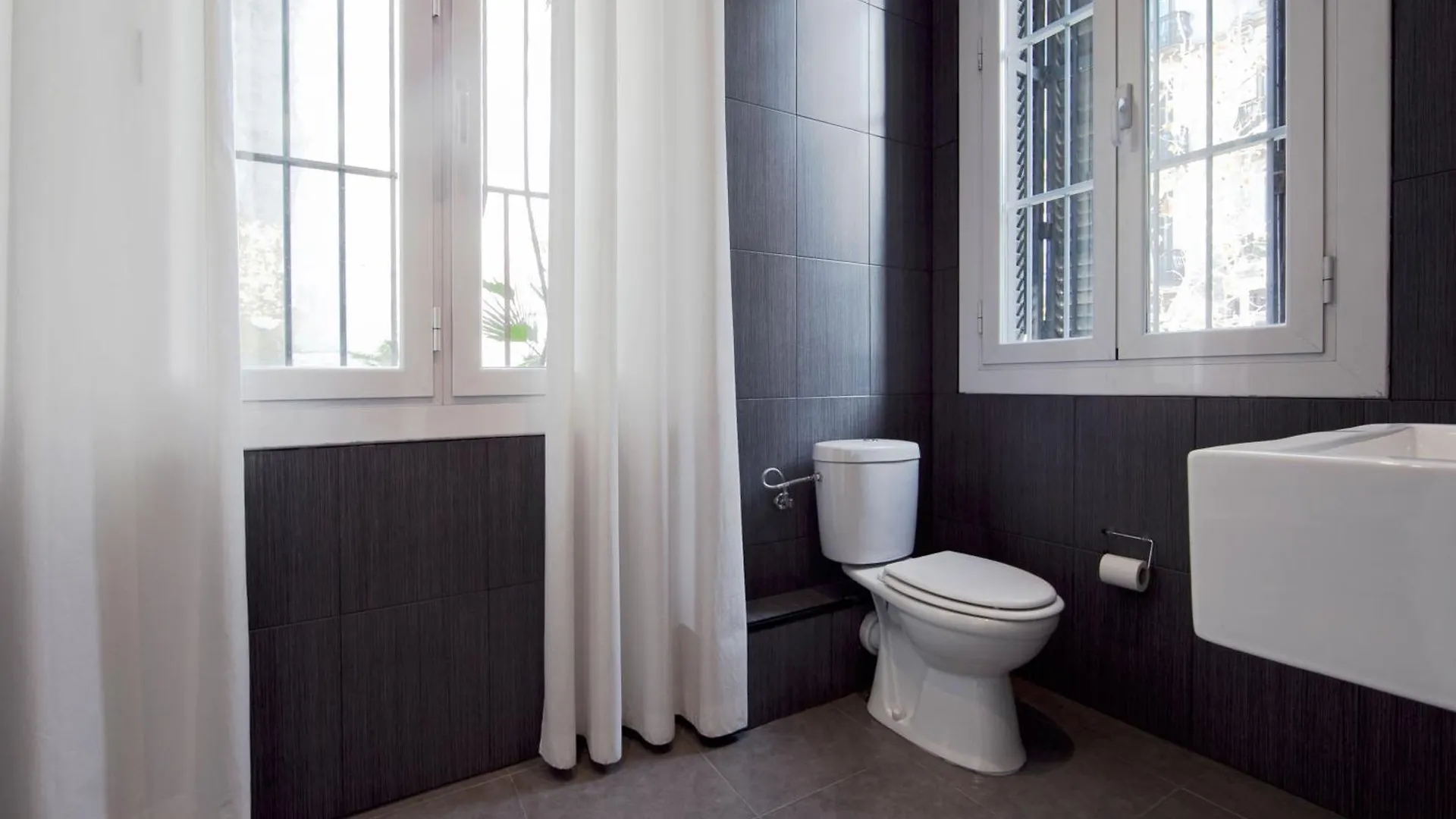 Hostal Boutique Khronos Barselona 2*,  İspanya