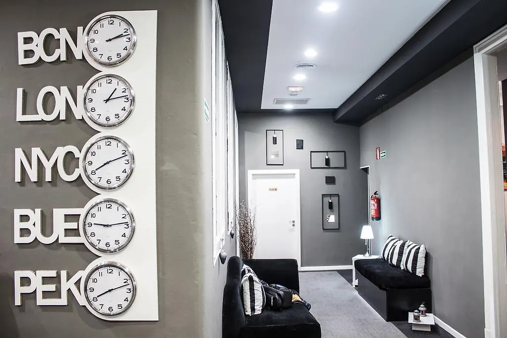 Hostal Boutique Khronos Barselona Konukevi