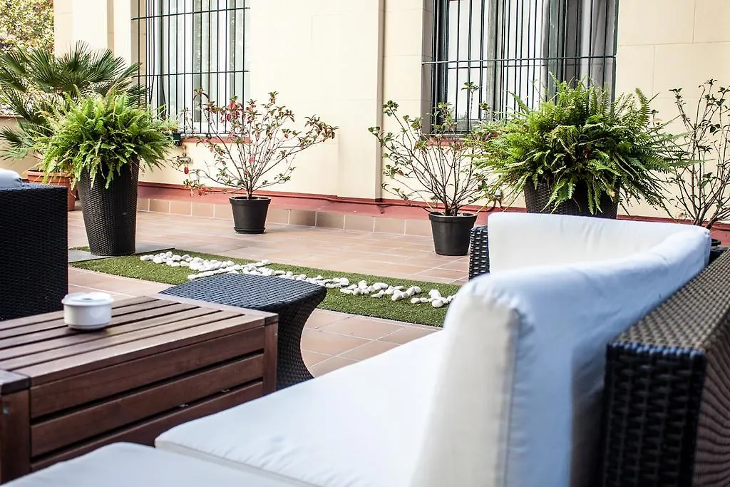 Hostal Boutique Khronos Barselona 2*,  İspanya