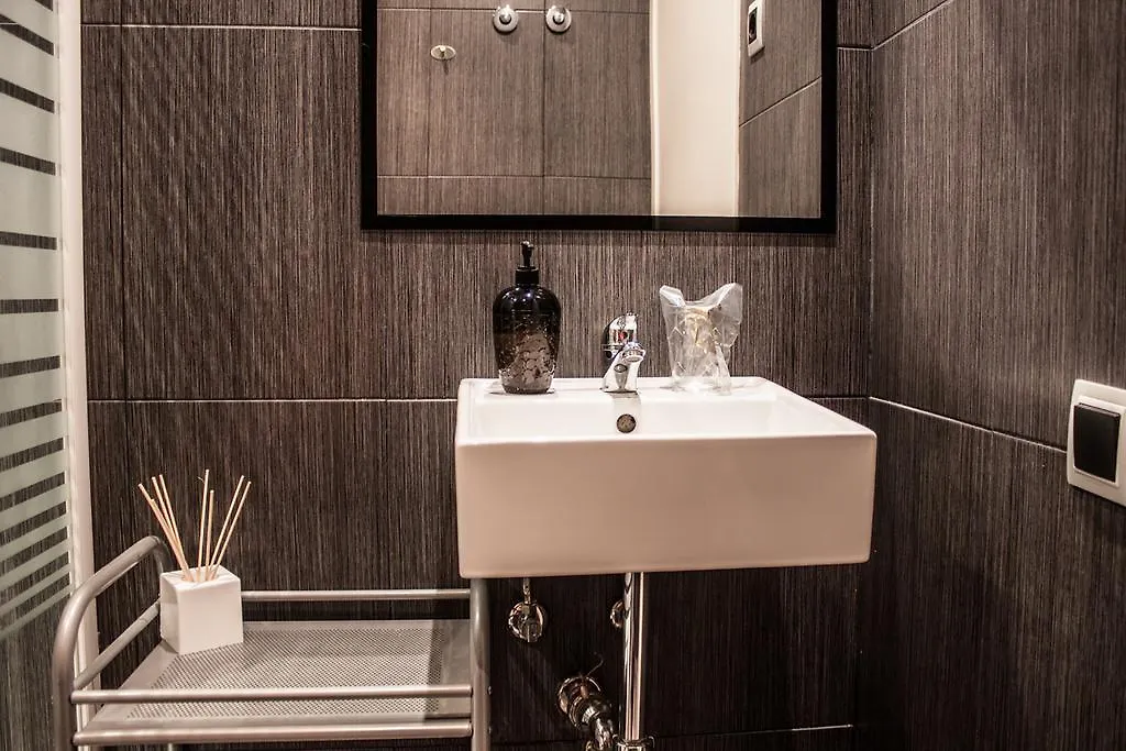Hostal Boutique Khronos Barselona İspanya